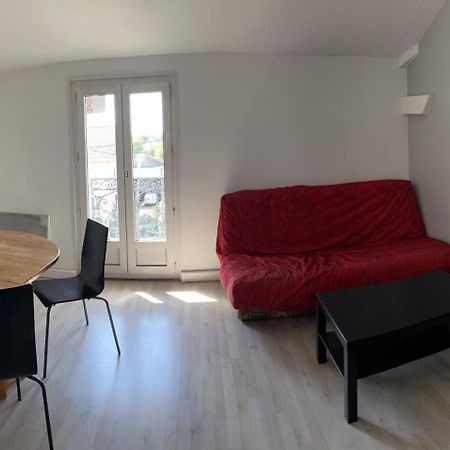 Appartement Simple Sur Argenteuil, Proche Paris Luaran gambar