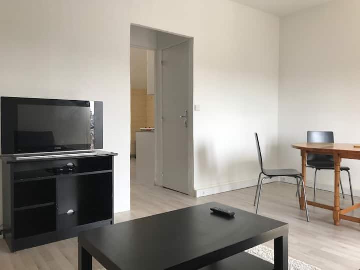 Appartement Simple Sur Argenteuil, Proche Paris Luaran gambar