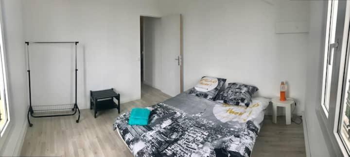 Appartement Simple Sur Argenteuil, Proche Paris Luaran gambar